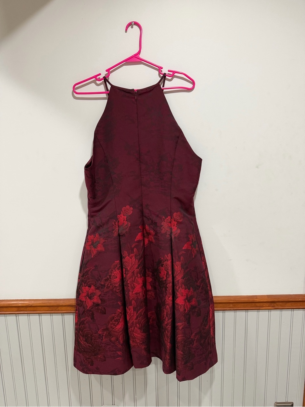 White House Black Market Sleeveless Wine Red Floral Jacquard Fit & Flare Dress - Picture 2 of 2
